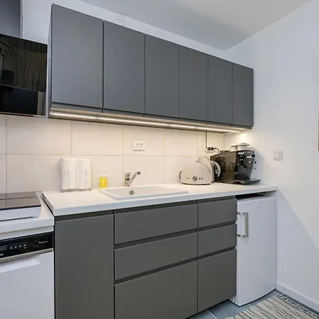 Old Town Romantic Apartment Tallinn