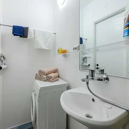 Old Town Romantic Apartment