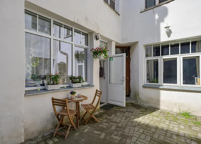 Old Town Romantic Apartment *