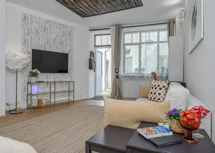 Old Town Romantic Apartment *