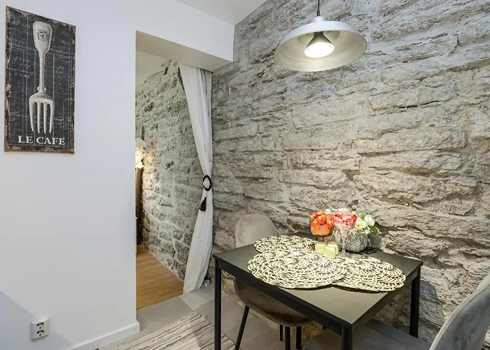 Old Town Romantic Apartment Tallinn