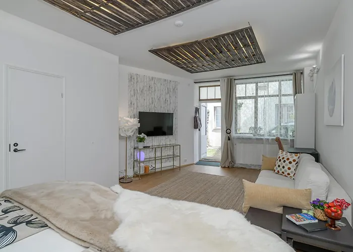 Апартаменти Old Town Romantic *